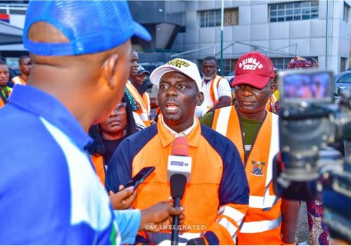 LGA CHAIRMAN LEADS REINTRODUCED ENVIRONMENTAL SANITATION EXERCISE, URGES RESIDENTS TO EMBRACE CLEANLINESS